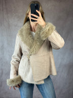 Y2K vintage cream faux fur coat (L)