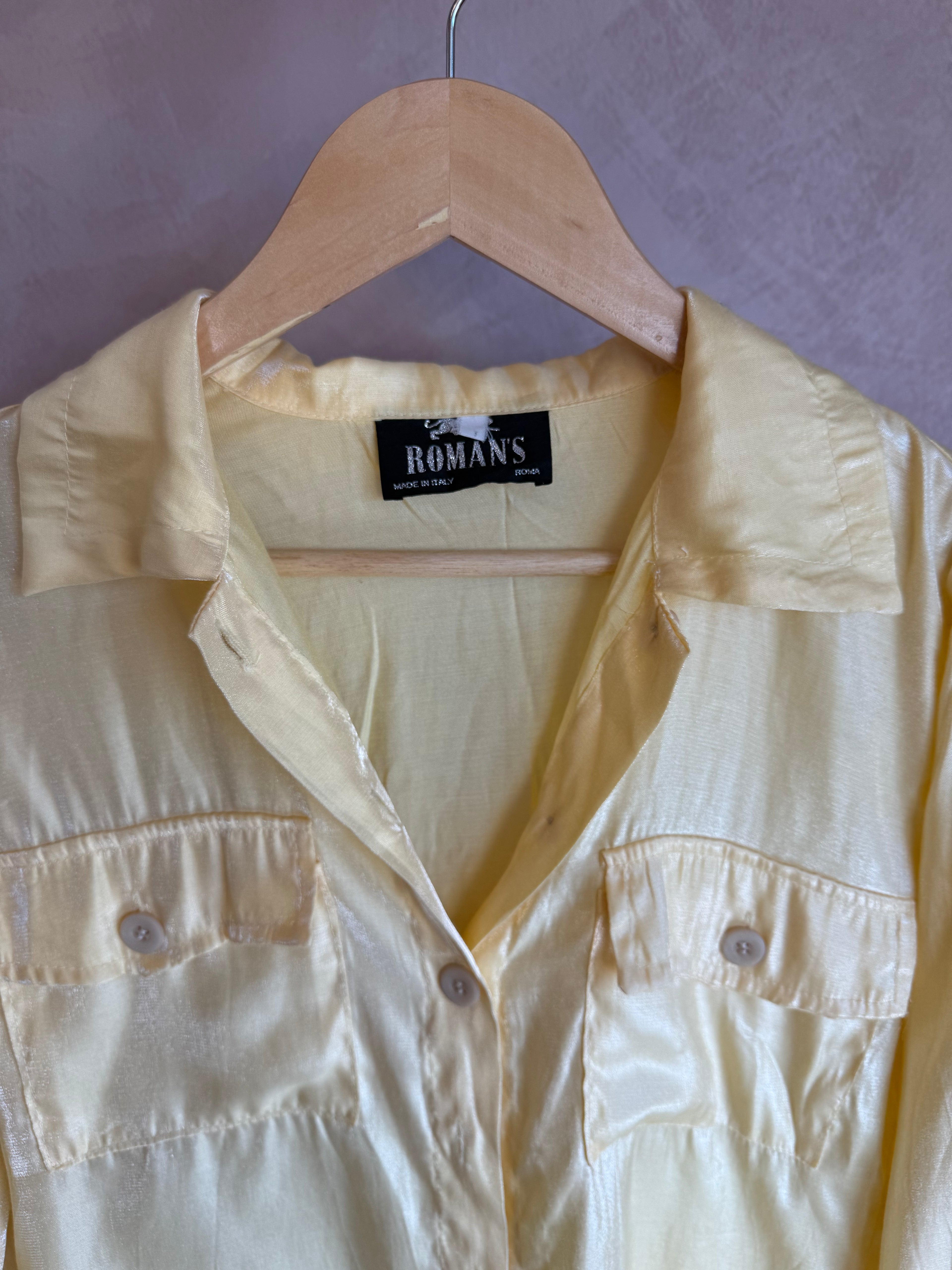 Y2K vintage pastel yellow buttoned shirt (M)