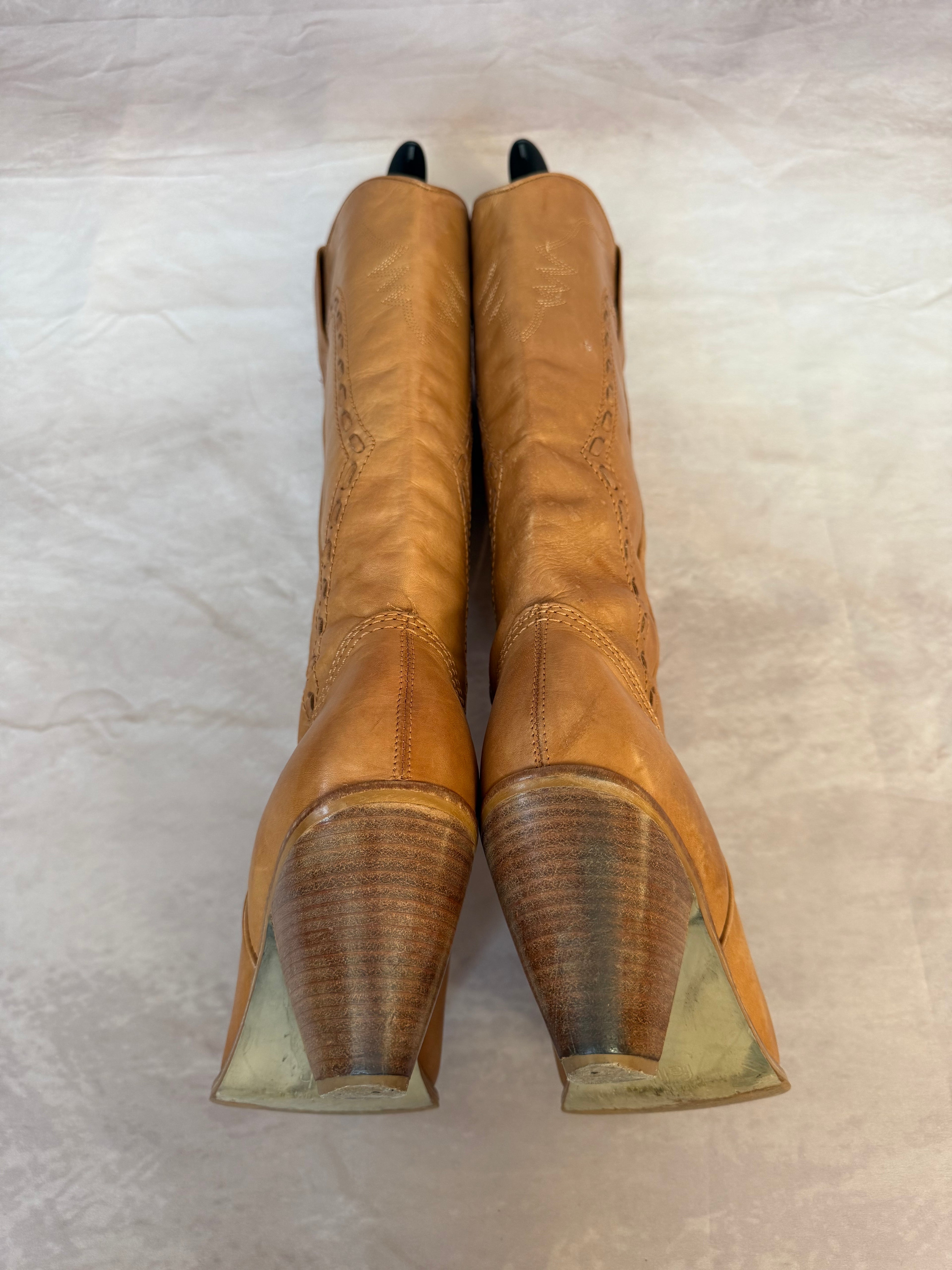 Cowboy Y2K leather boots (UK 4)
