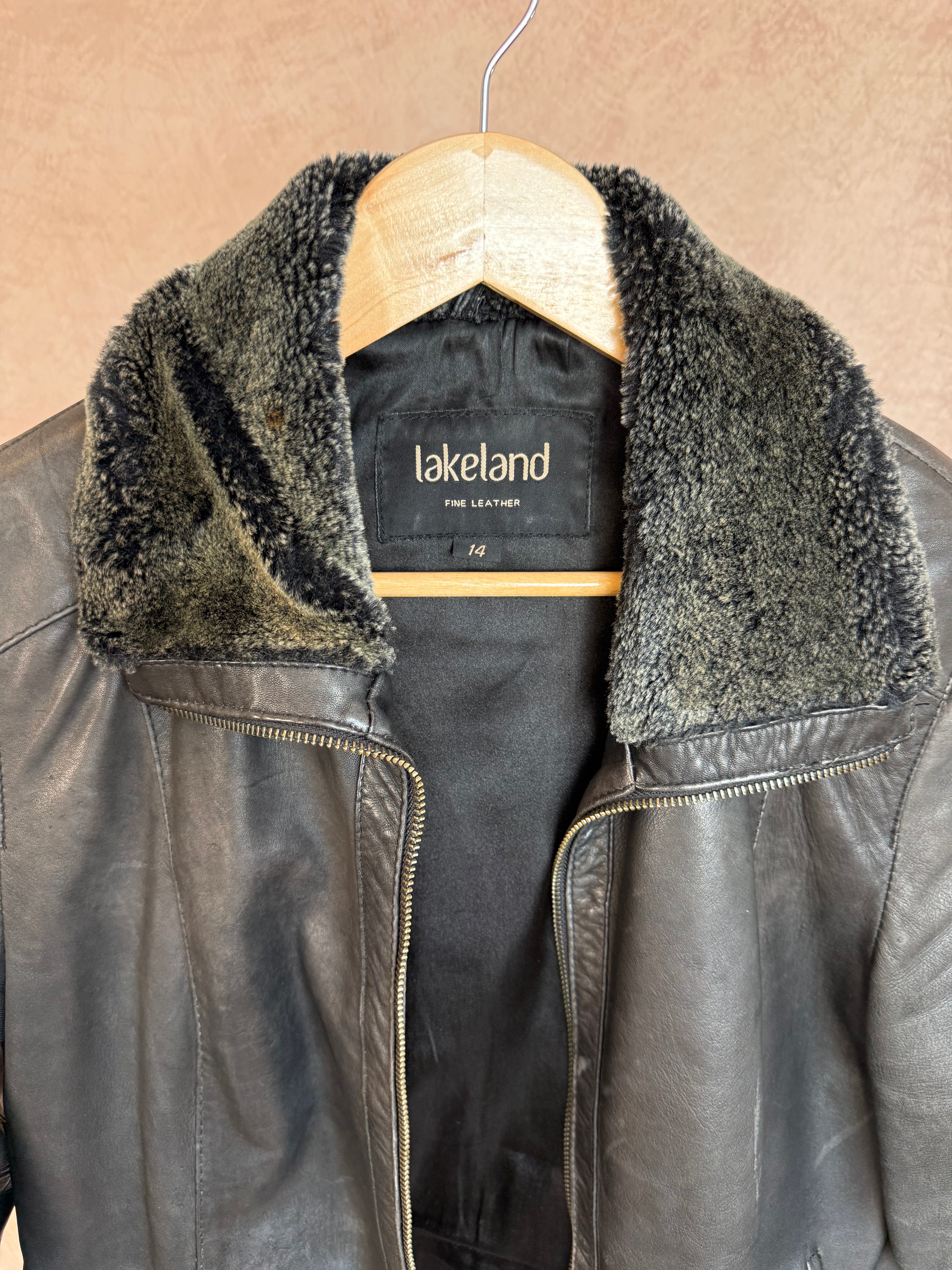 Vintage Y2K black leather biker jacket (XL)