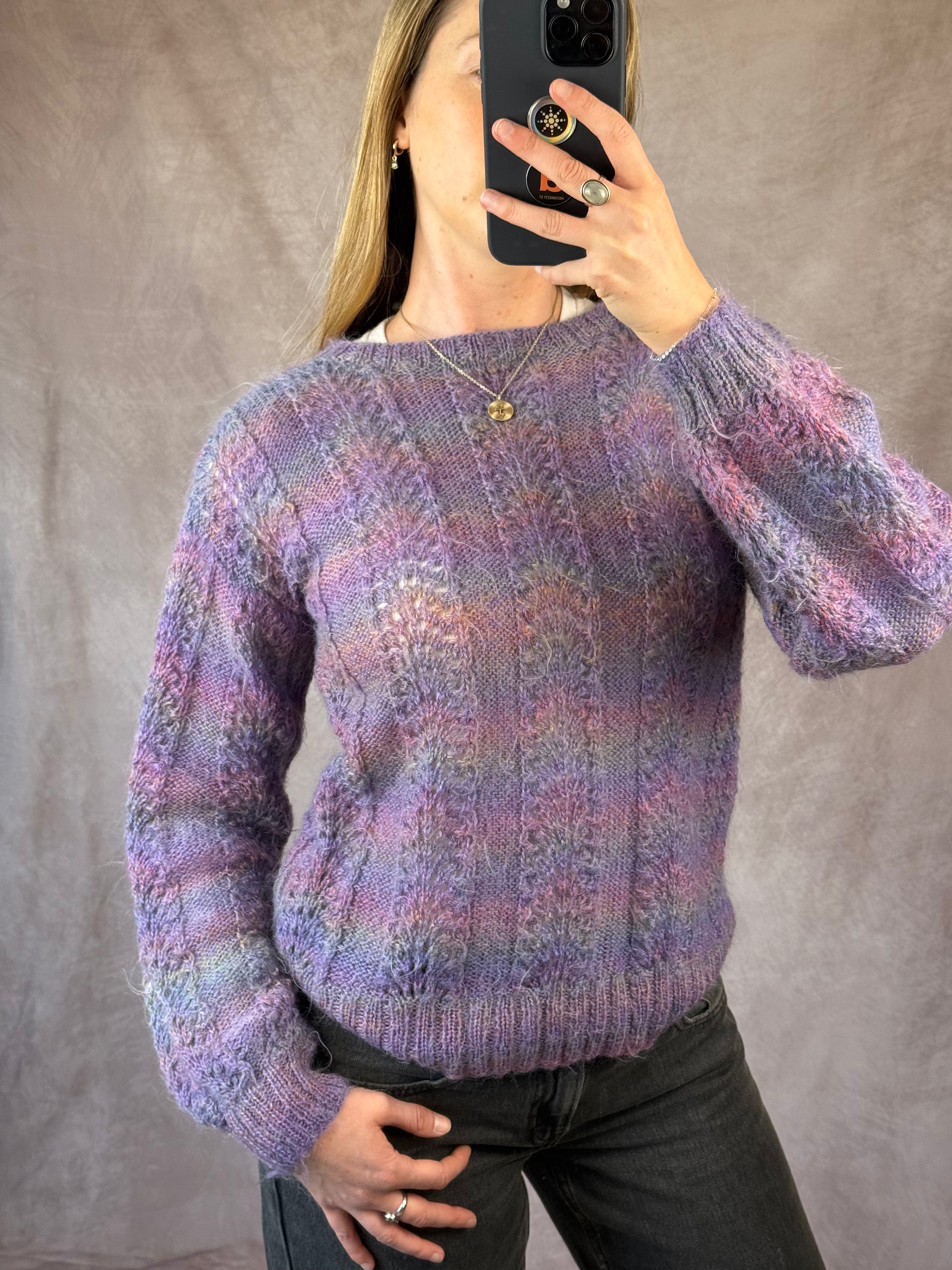 Vintage pastal lilac coloured knitted jumper (S)