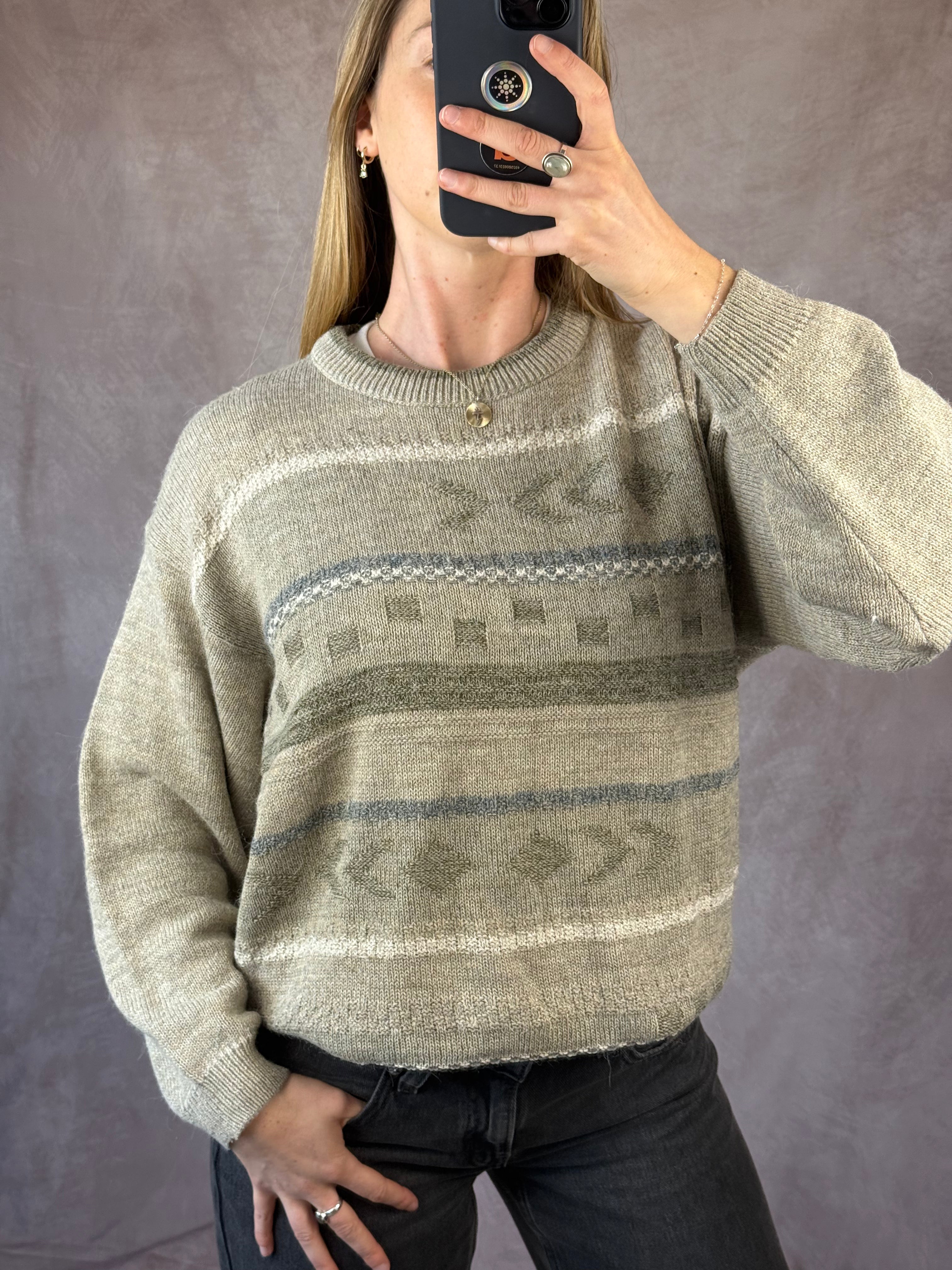 Vintage nordic geometric knitted jumper (M)