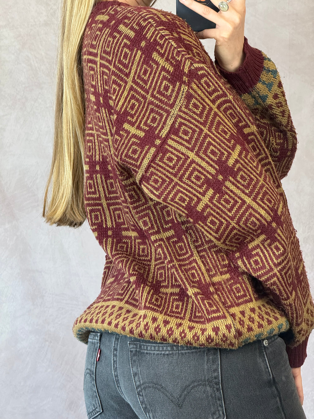 Vintage geometric pattern knitted jumper (L).