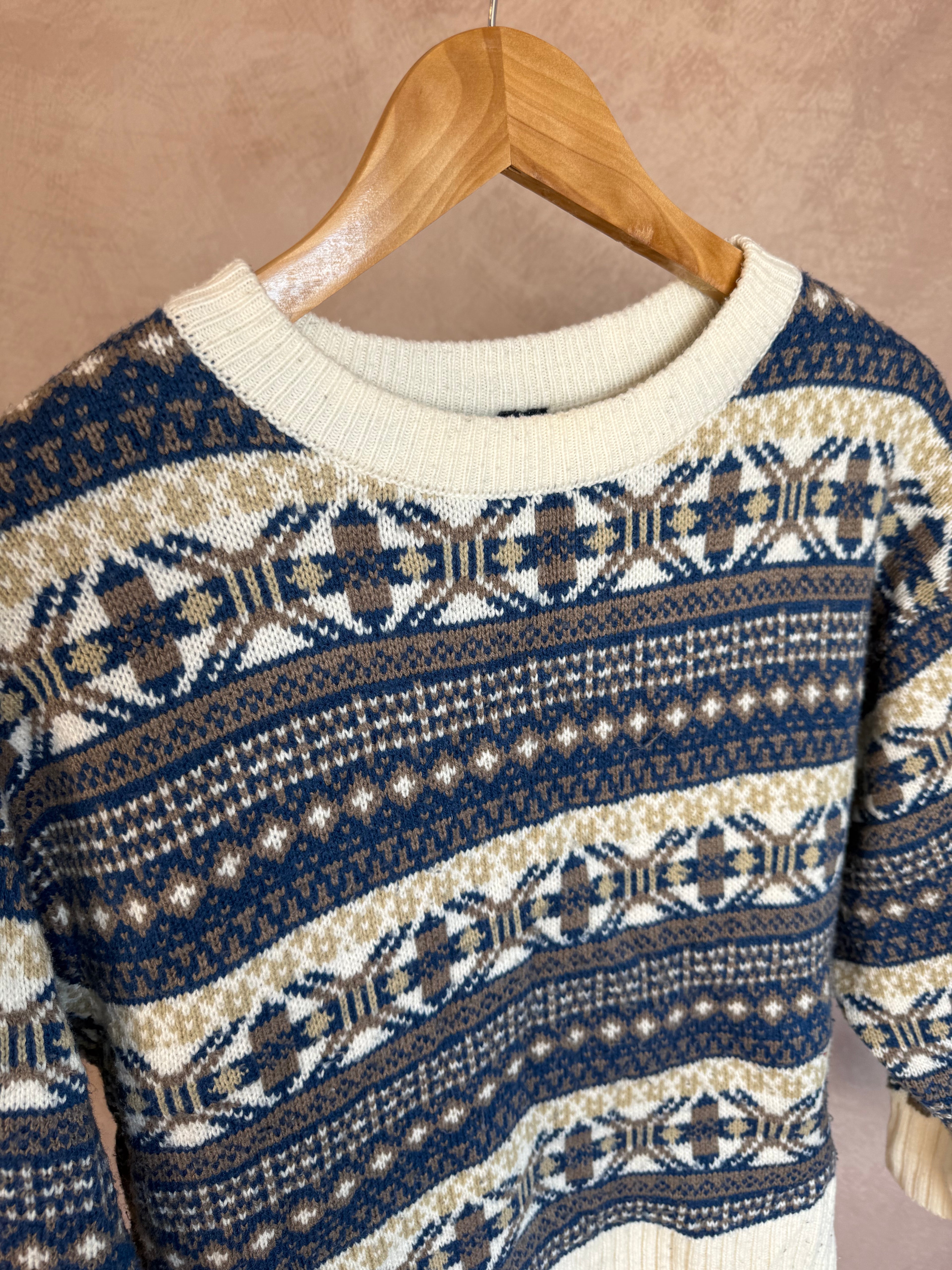 Vintage nordic knitted jumper (M).