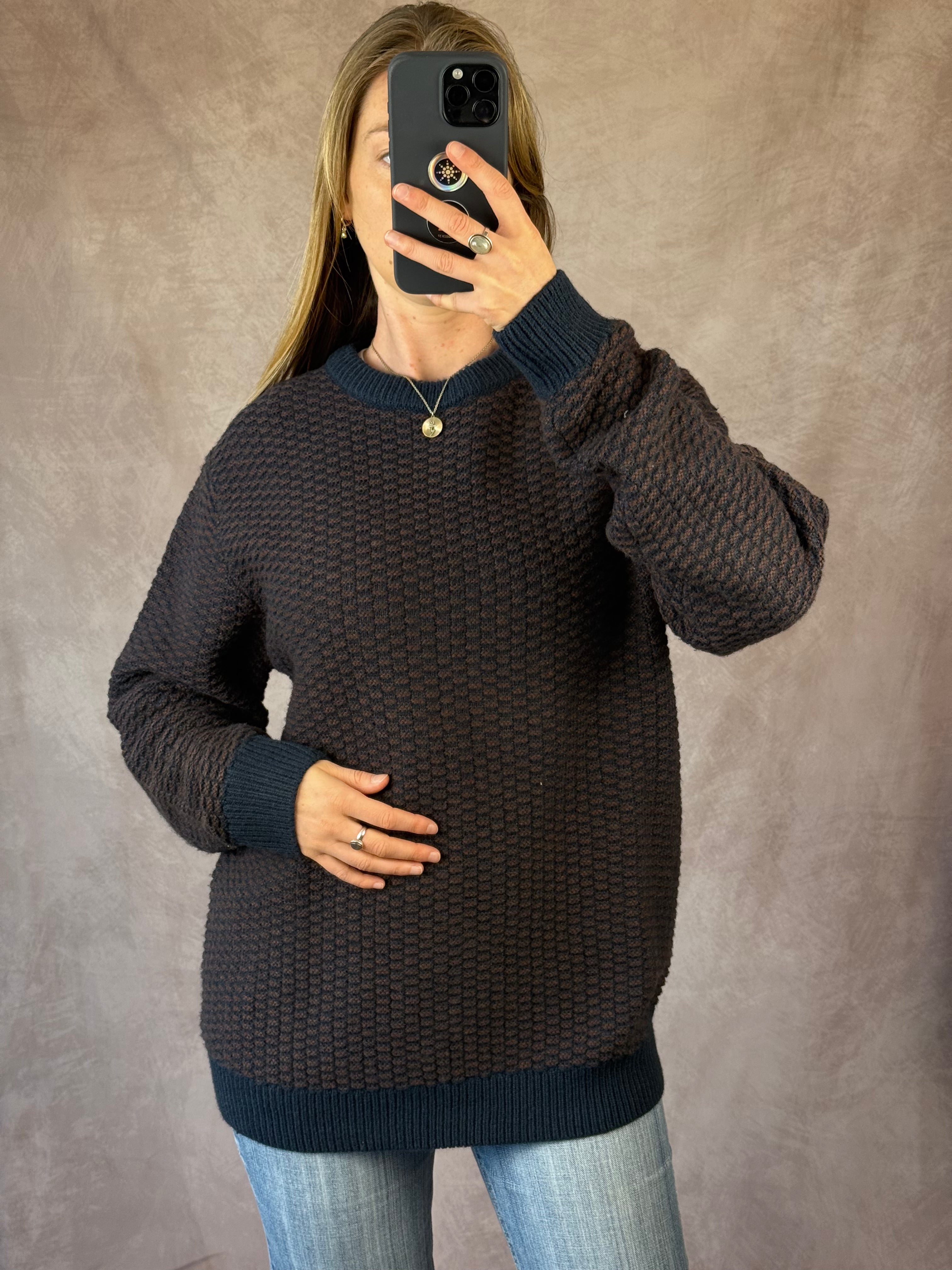 Vintage navy blue knitted jumper (XXL)