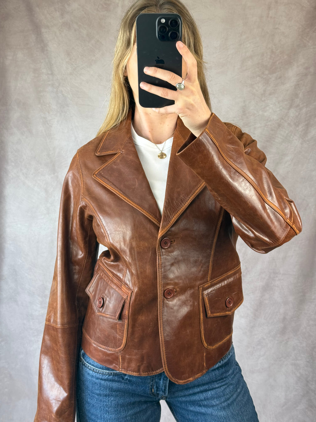 Vintage Y2K light brown leather jacket (L)