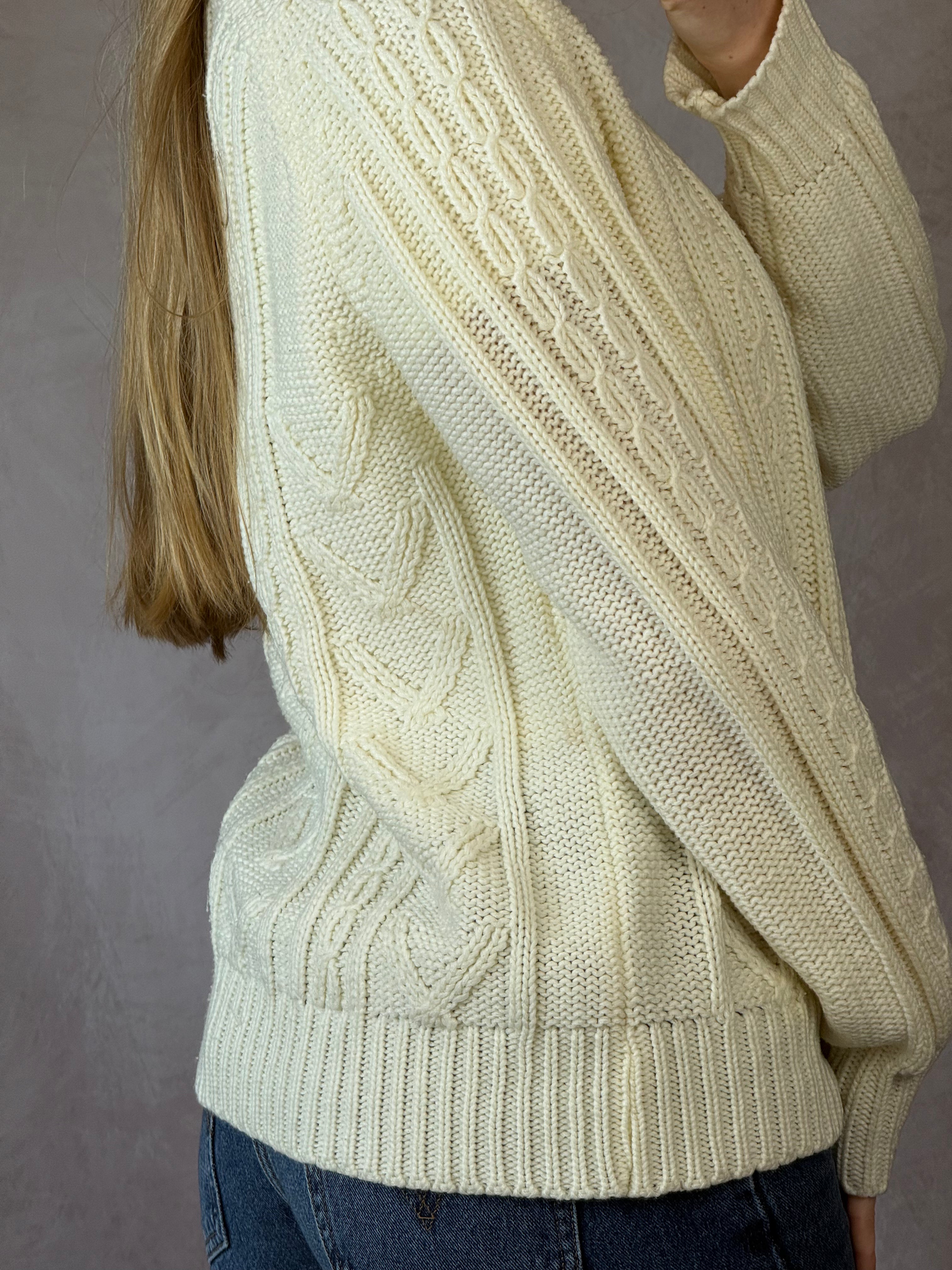 Vintage cream coloured chunky cabel knit (L).