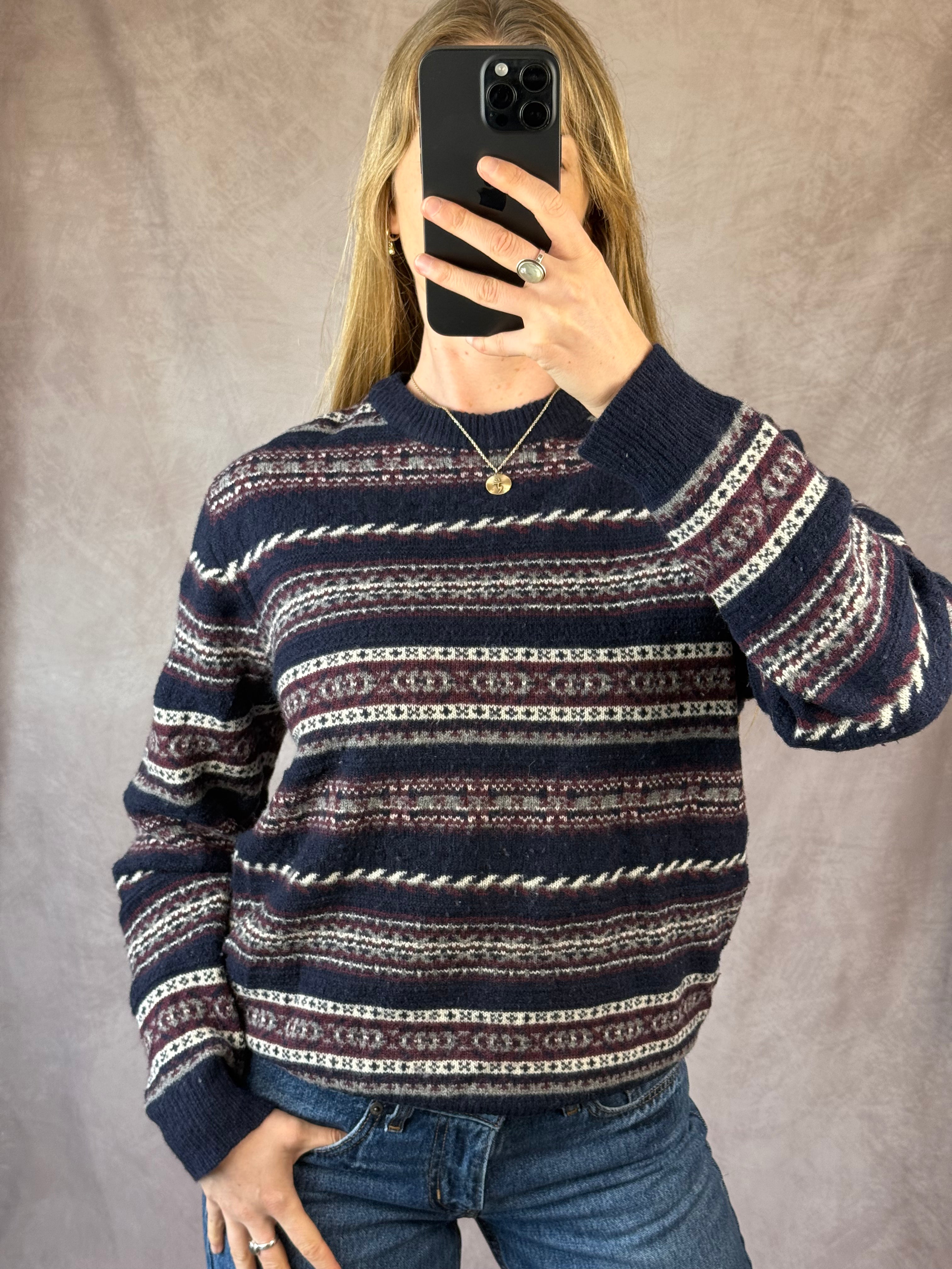 Vintage nordic knitted jumper (M)