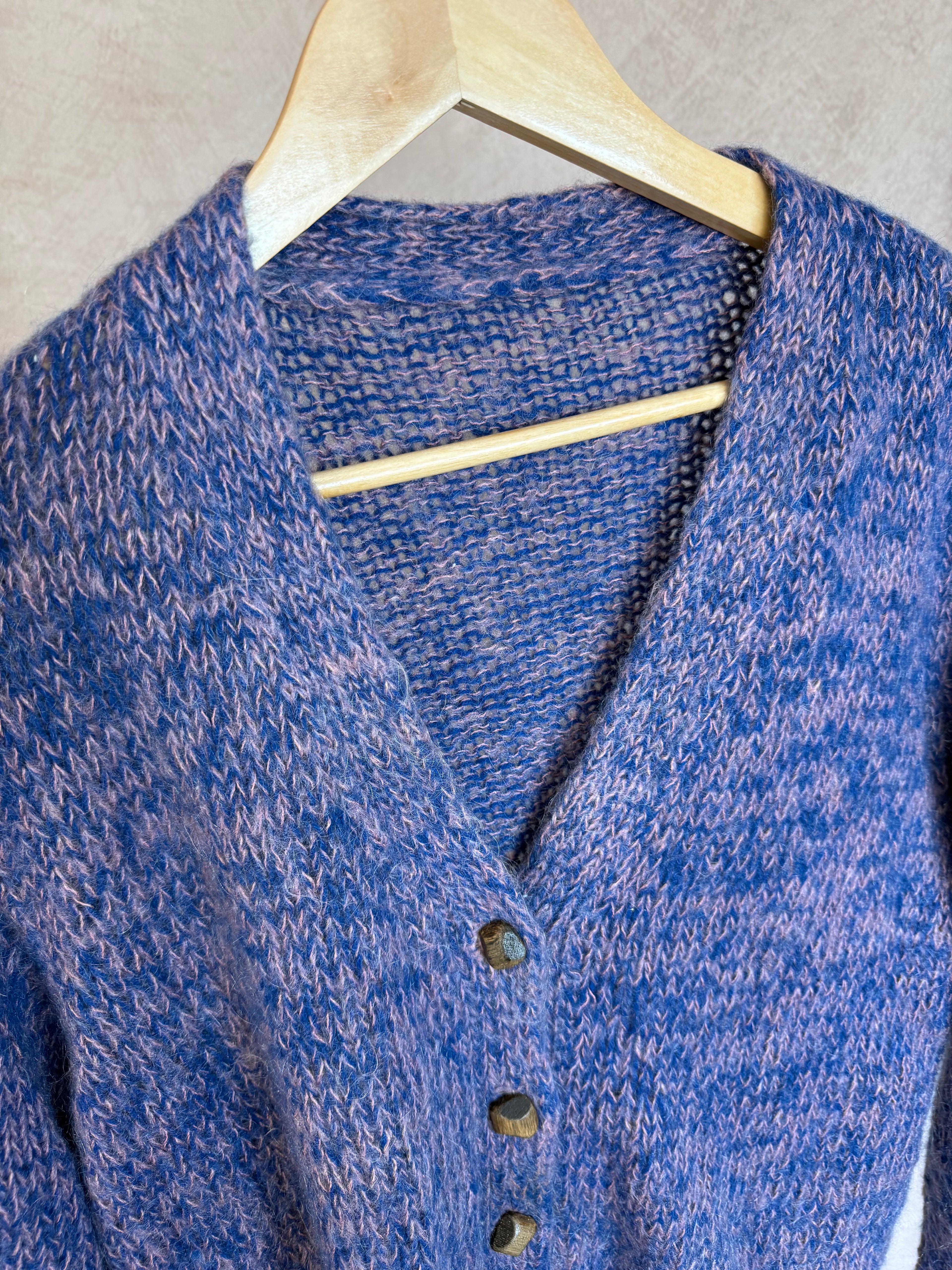 Vintage whimsical lilac knitted jumper (L)