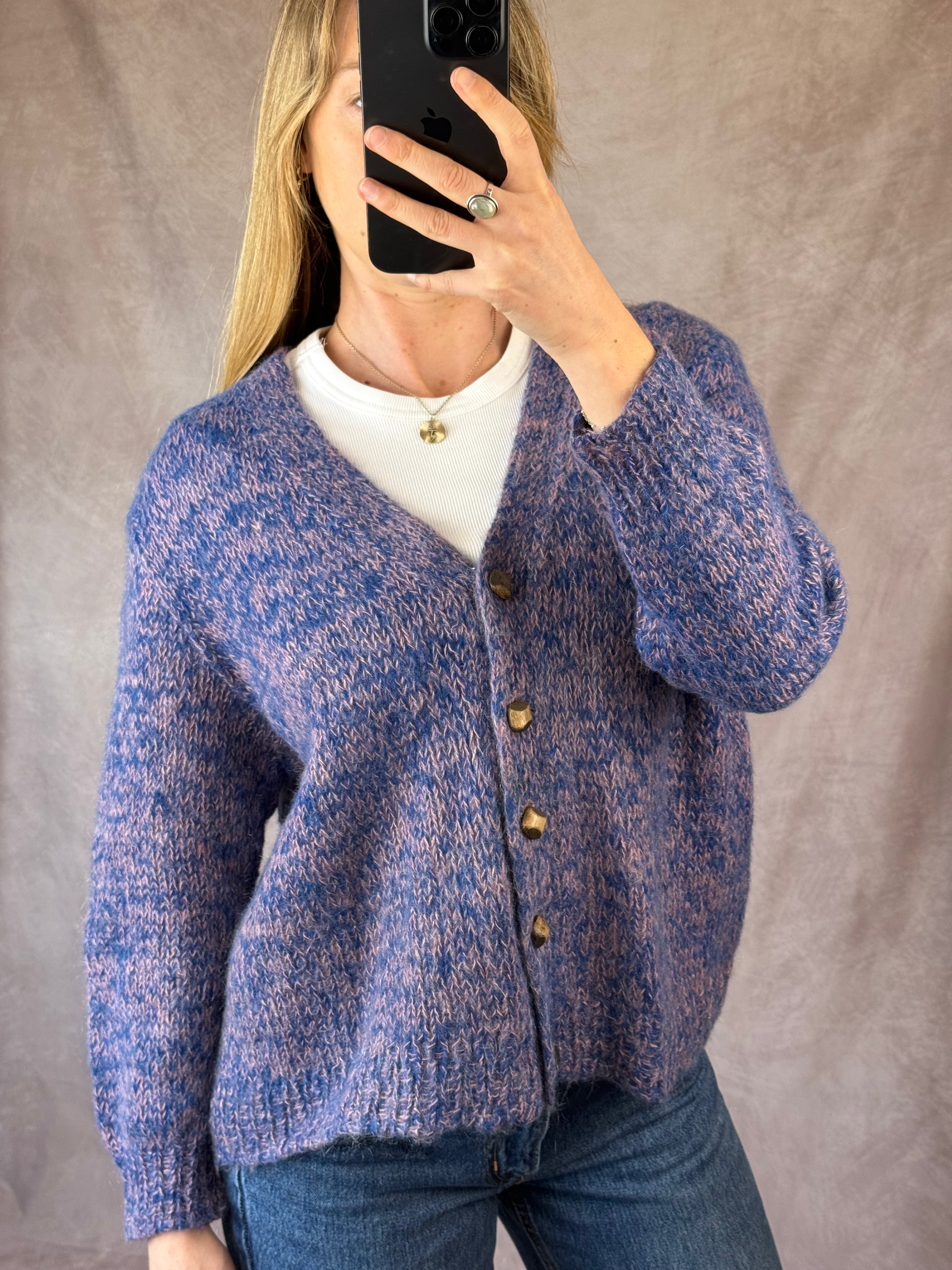 Vintage whimsical lilac knitted jumper (L)