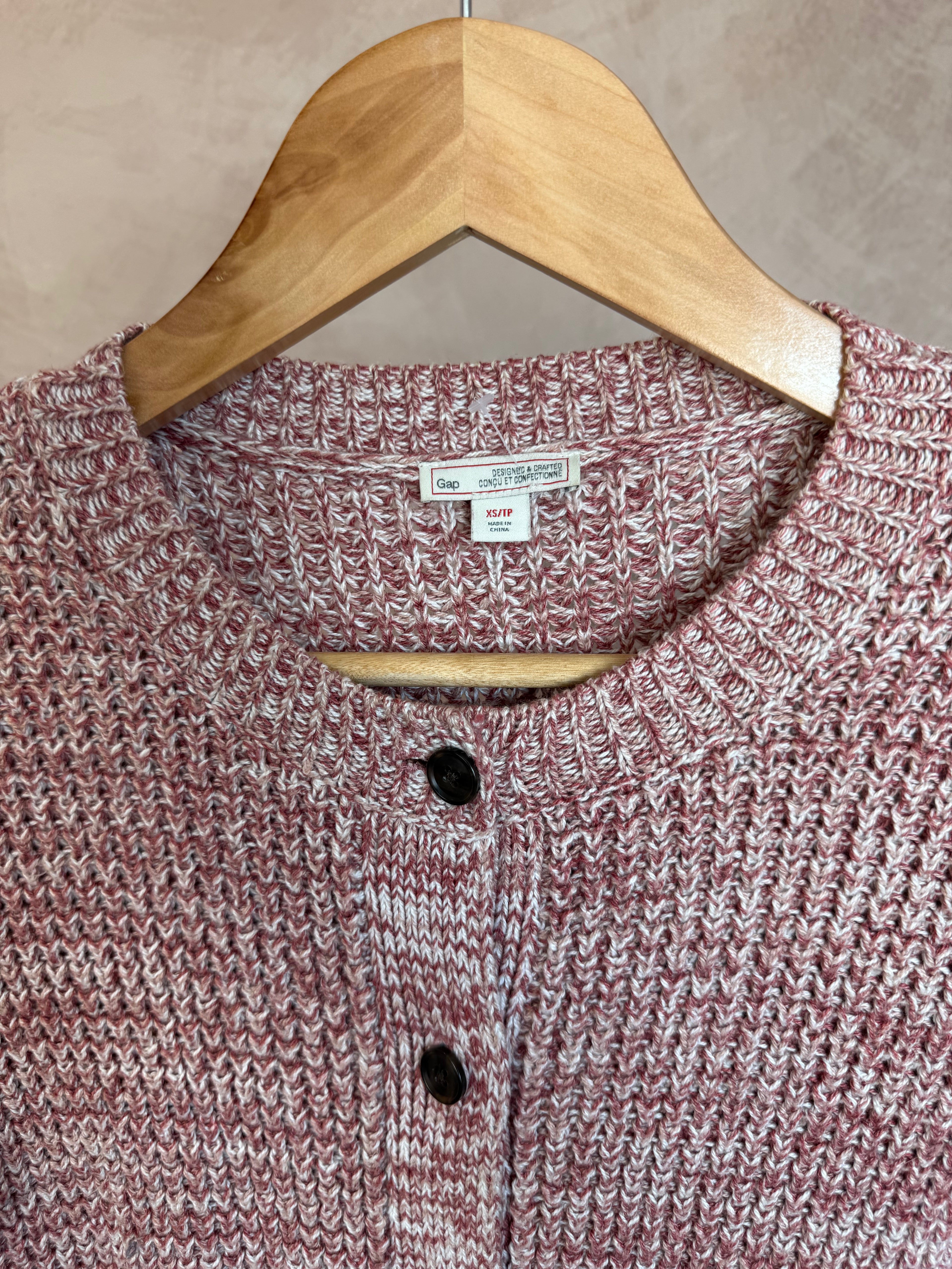 Vintage Gap buttoned up knitted jumper (XS)