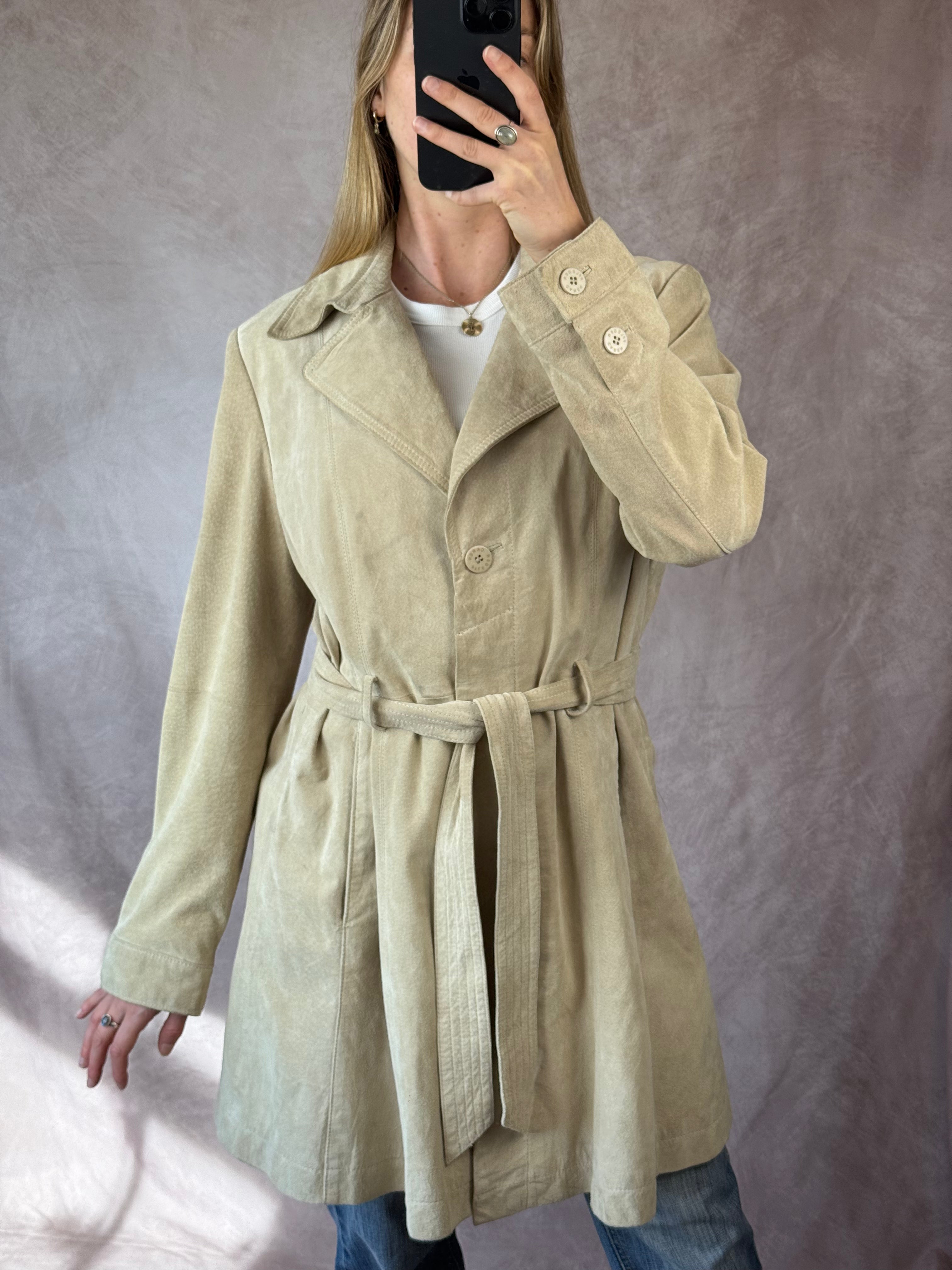 Vintage Y2K cream suede trench coat (L)