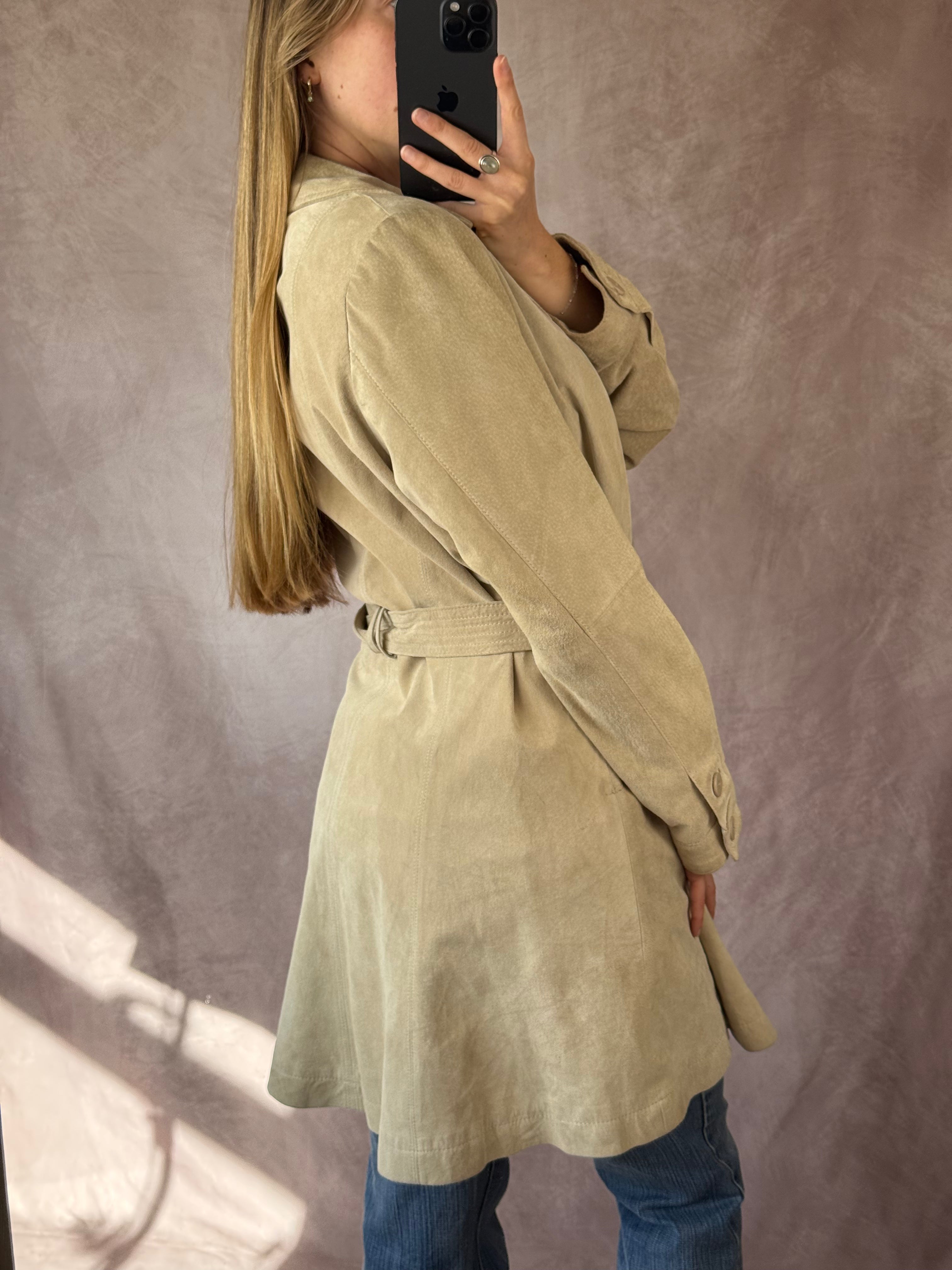 Vintage Y2K cream suede trench coat (L)