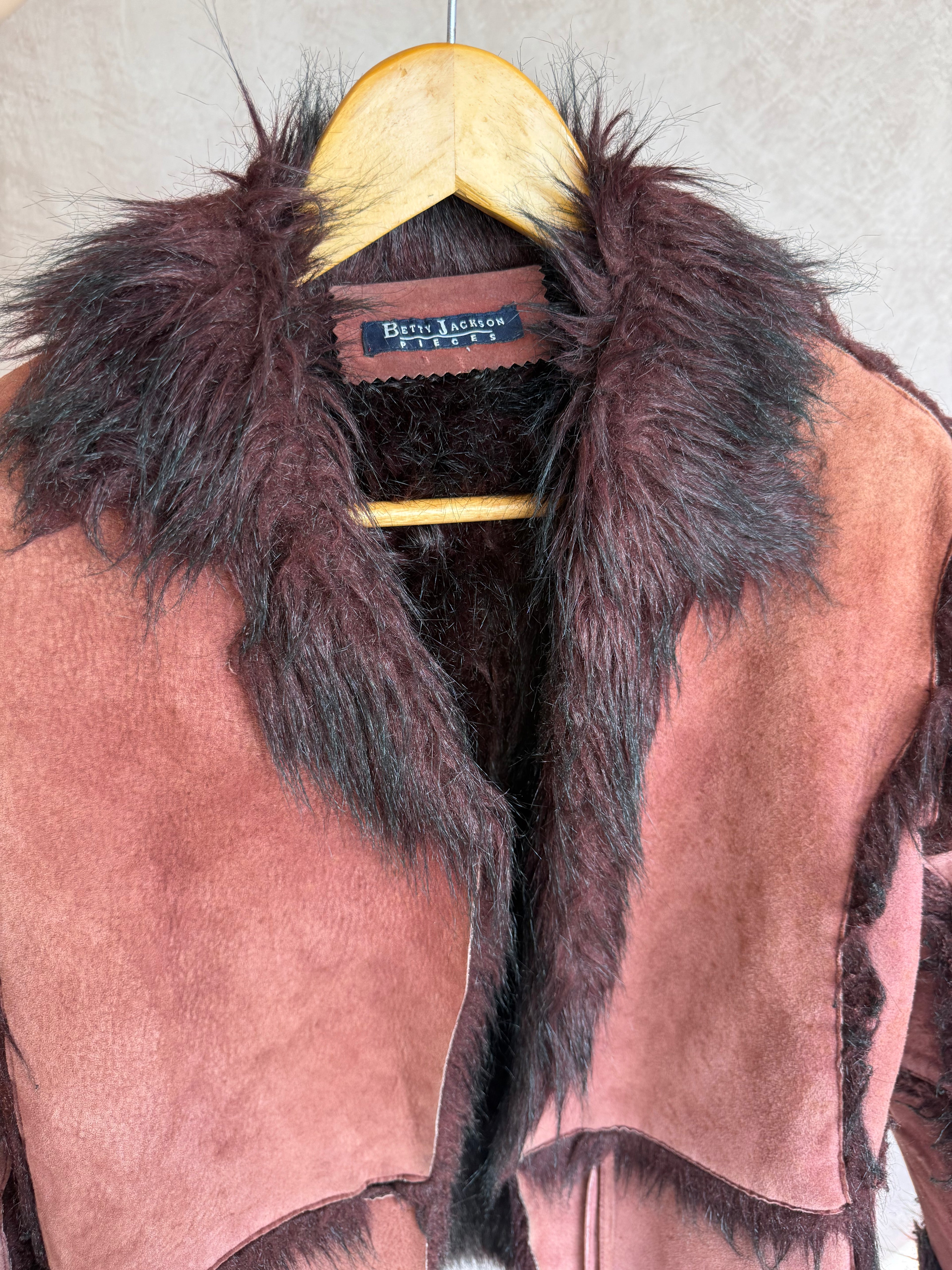 Suede faux fur vintage coat (M)