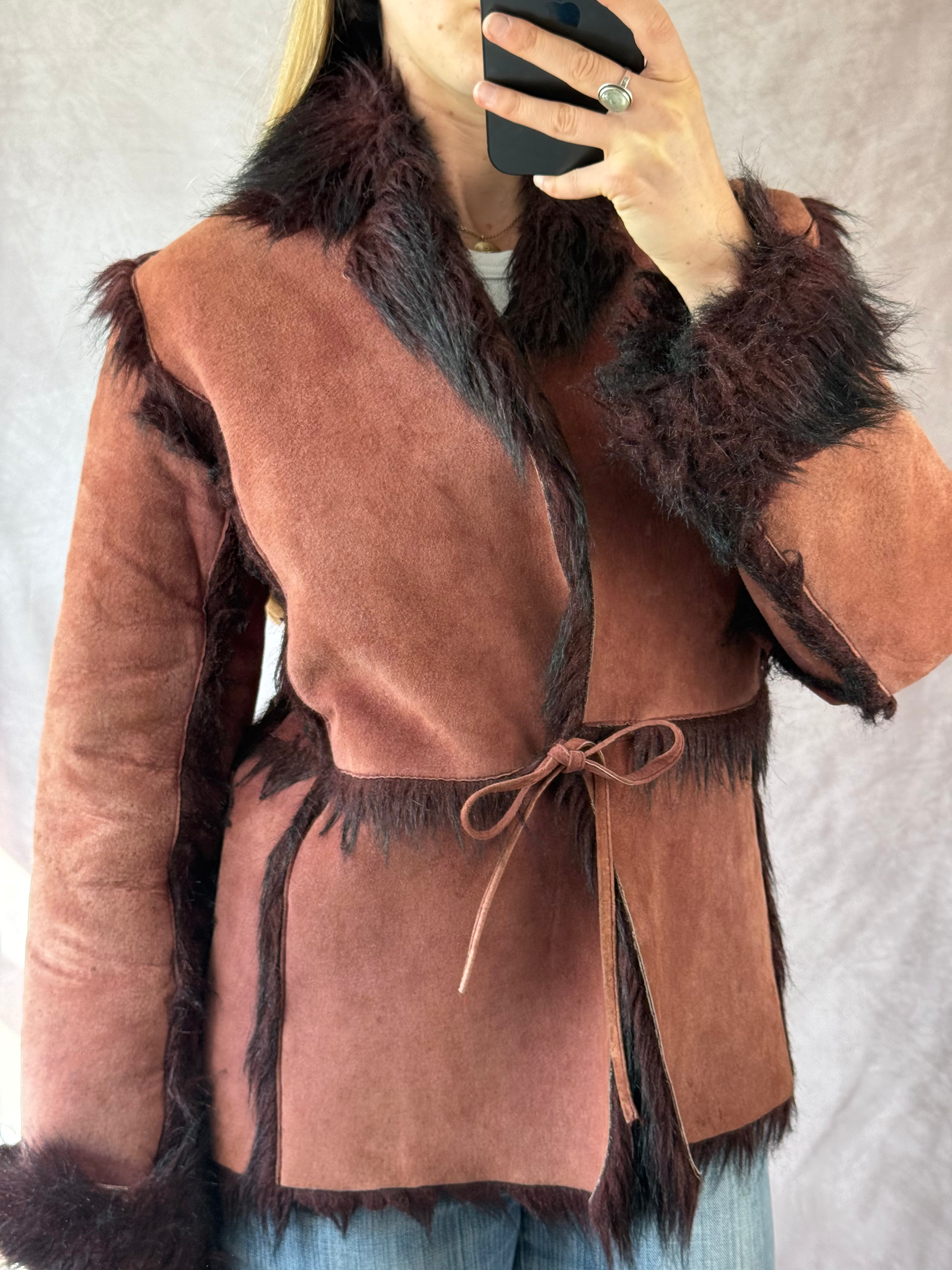 Suede faux fur vintage coat (M)