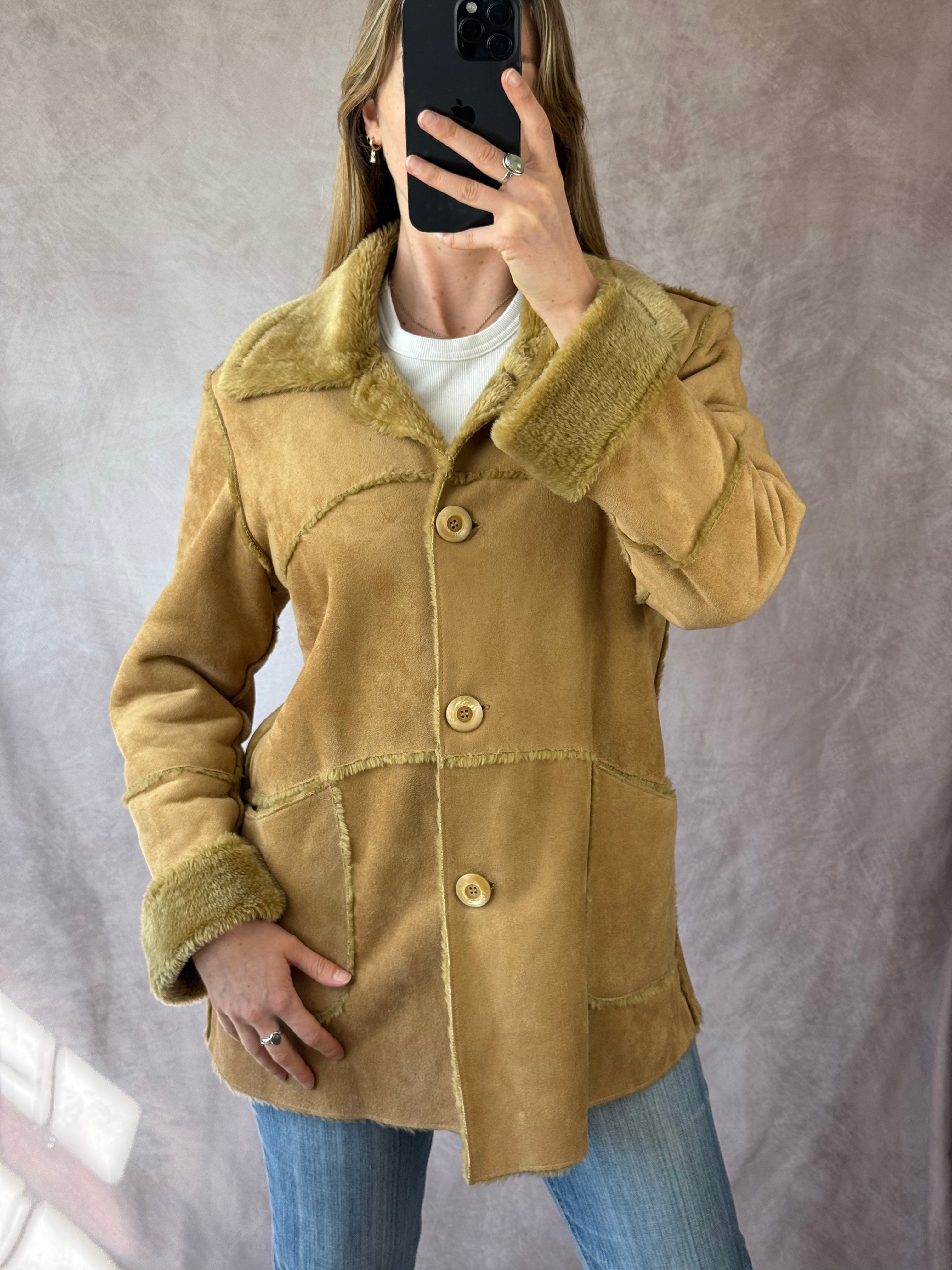 Vintage Y2K faux fur coat (L)