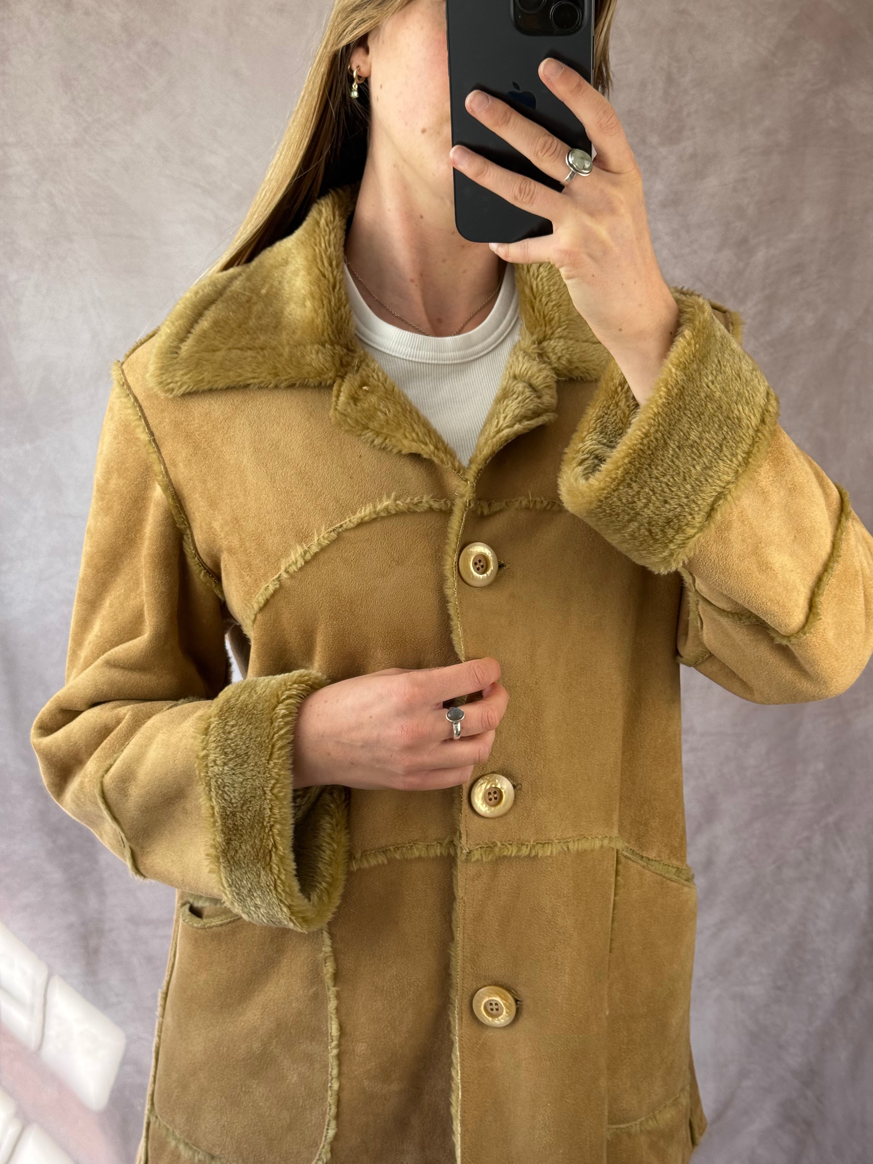 Vintage Y2K faux fur coat (L)