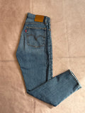 Y2k 00s 90s Levis denim jeans (W26/L28)