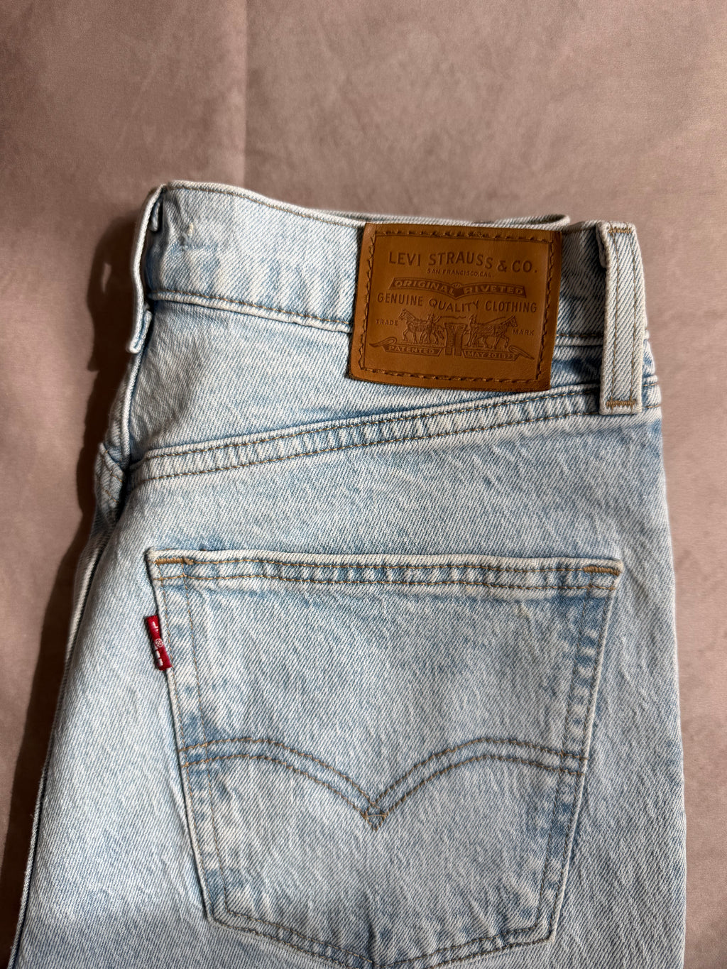 Y2k 00s 90s Levis denim jeans (W28/L29)