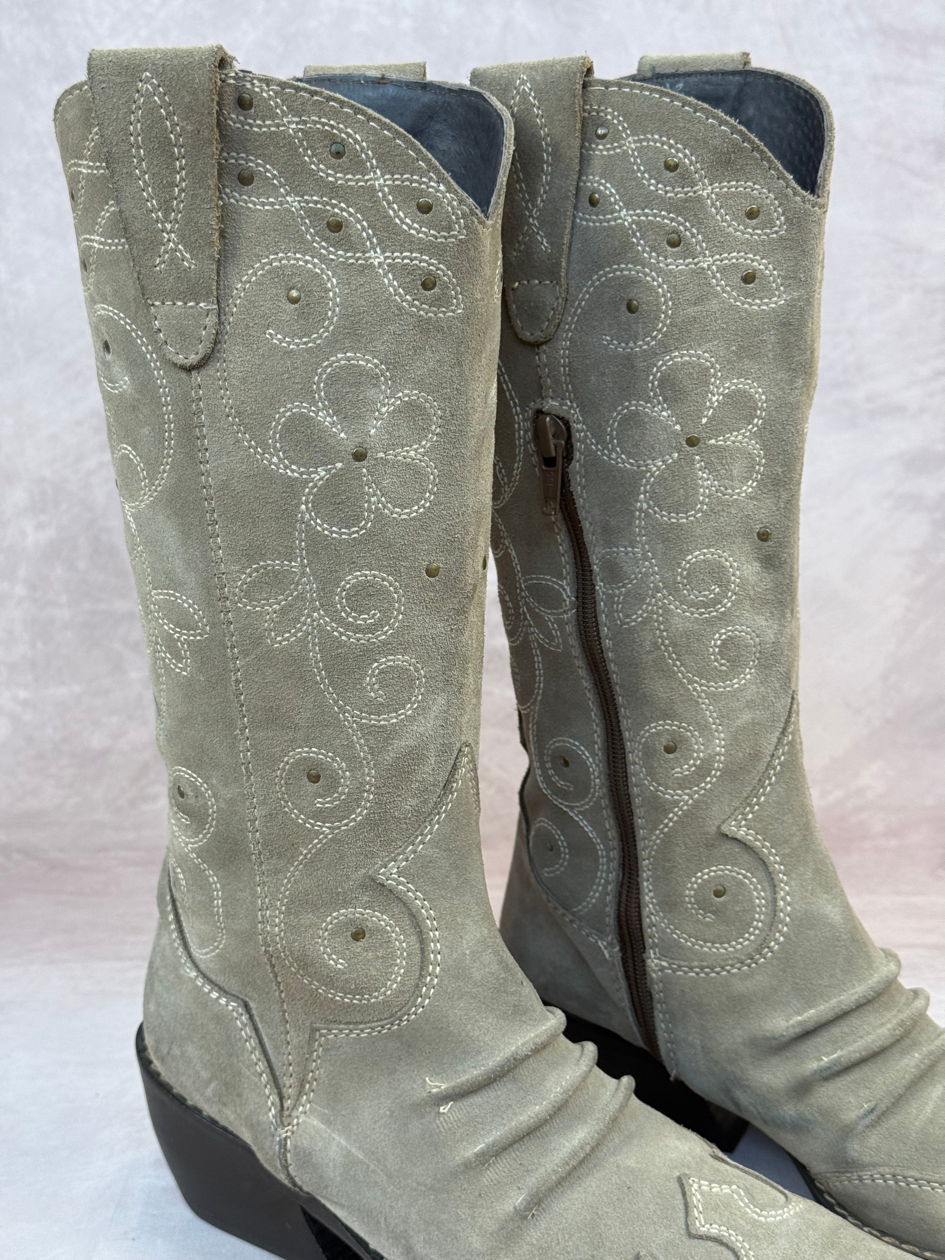 Vintage grey suede cowboy boots (UK 5)