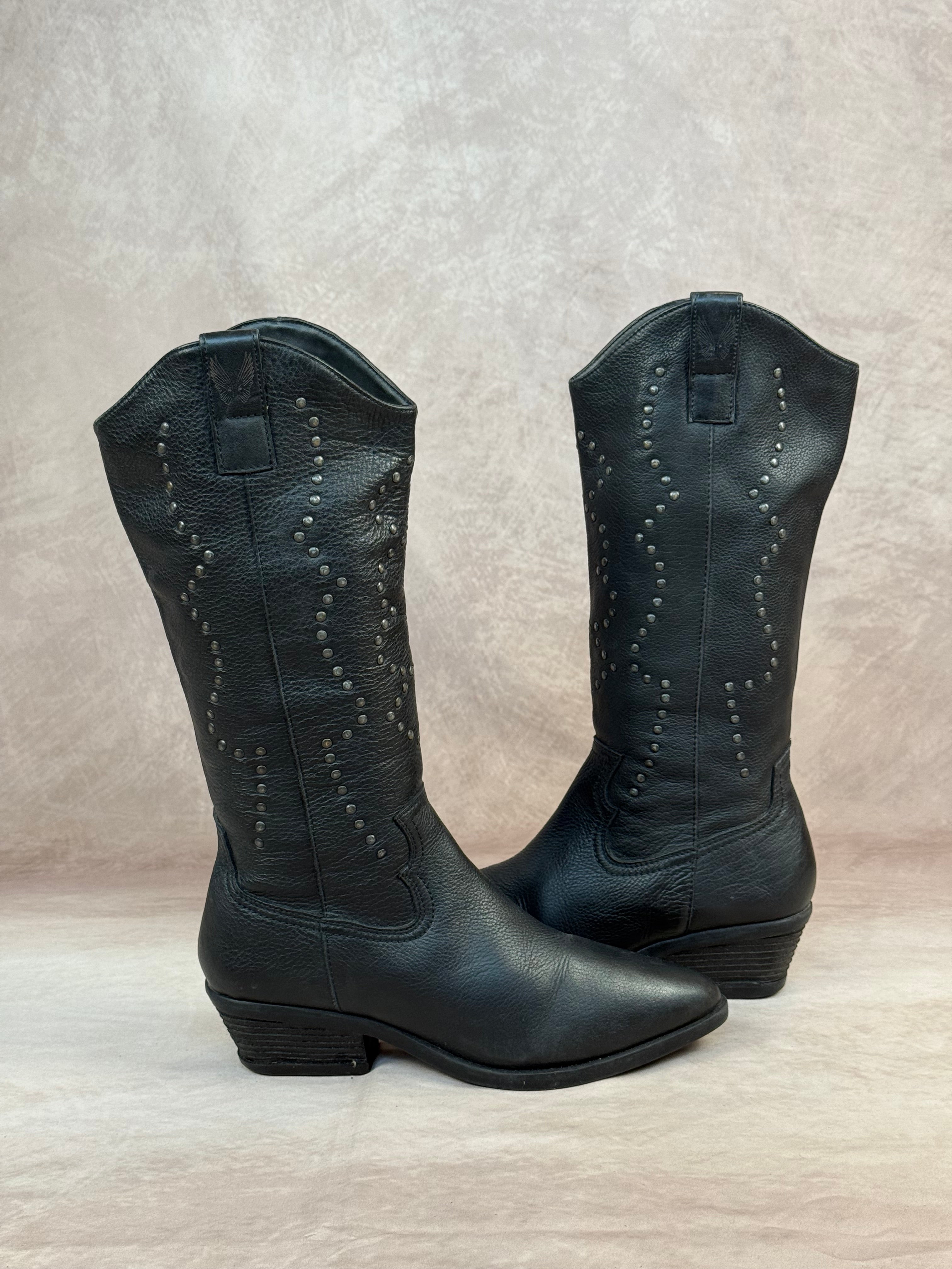 Vintage black cowboy boots (UK 6.5)