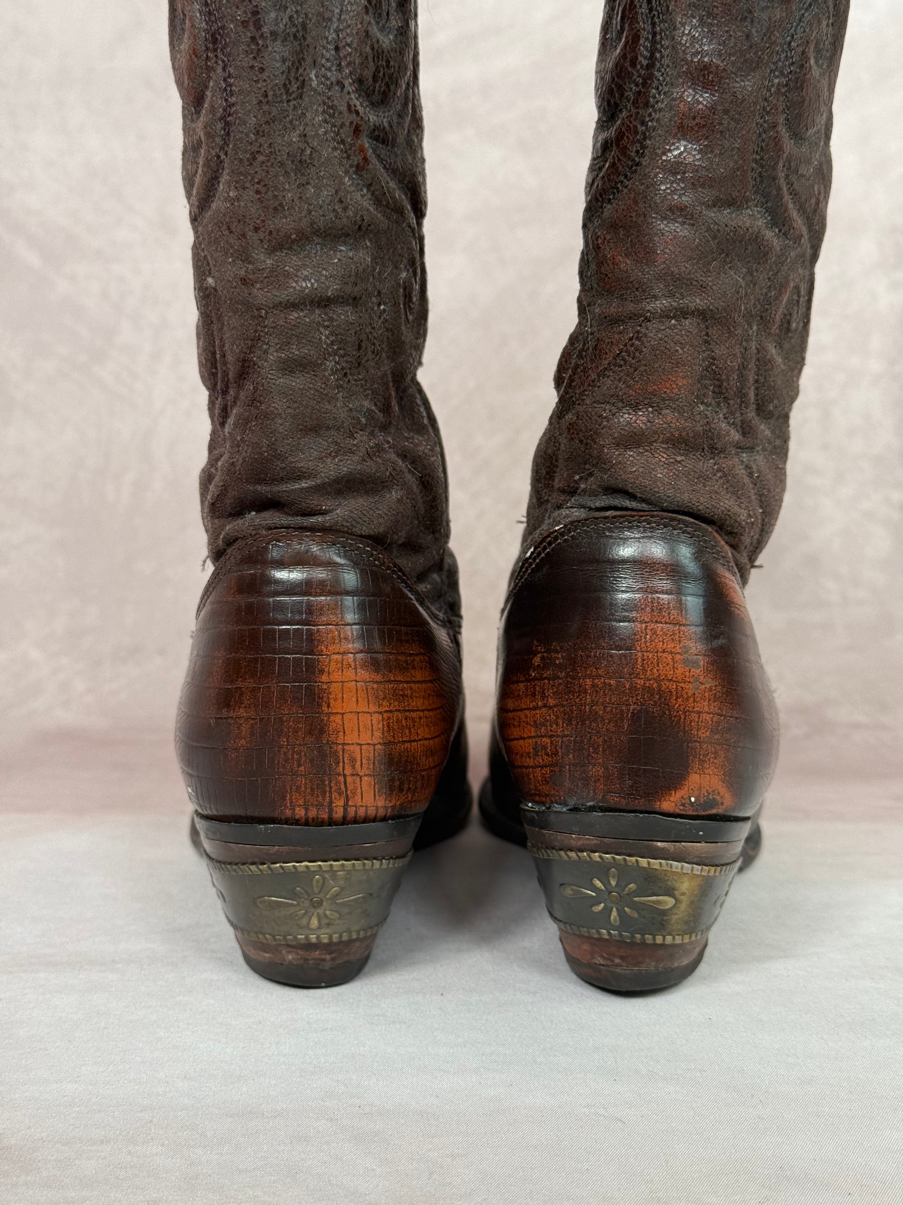 Vintage brown gold studded cowboy boots (UK 5)