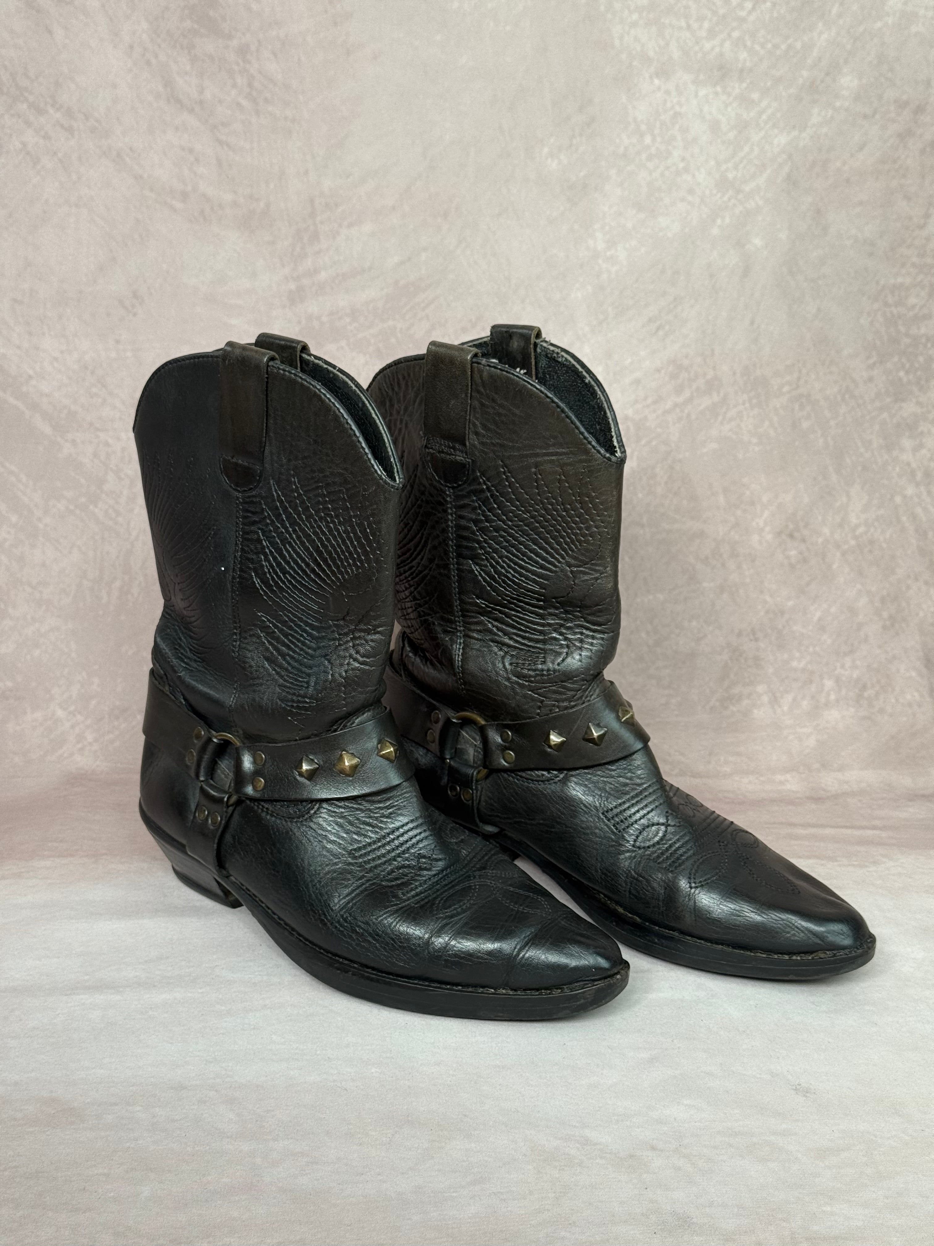 Silver studded vintage cowboy boots (UK 7)