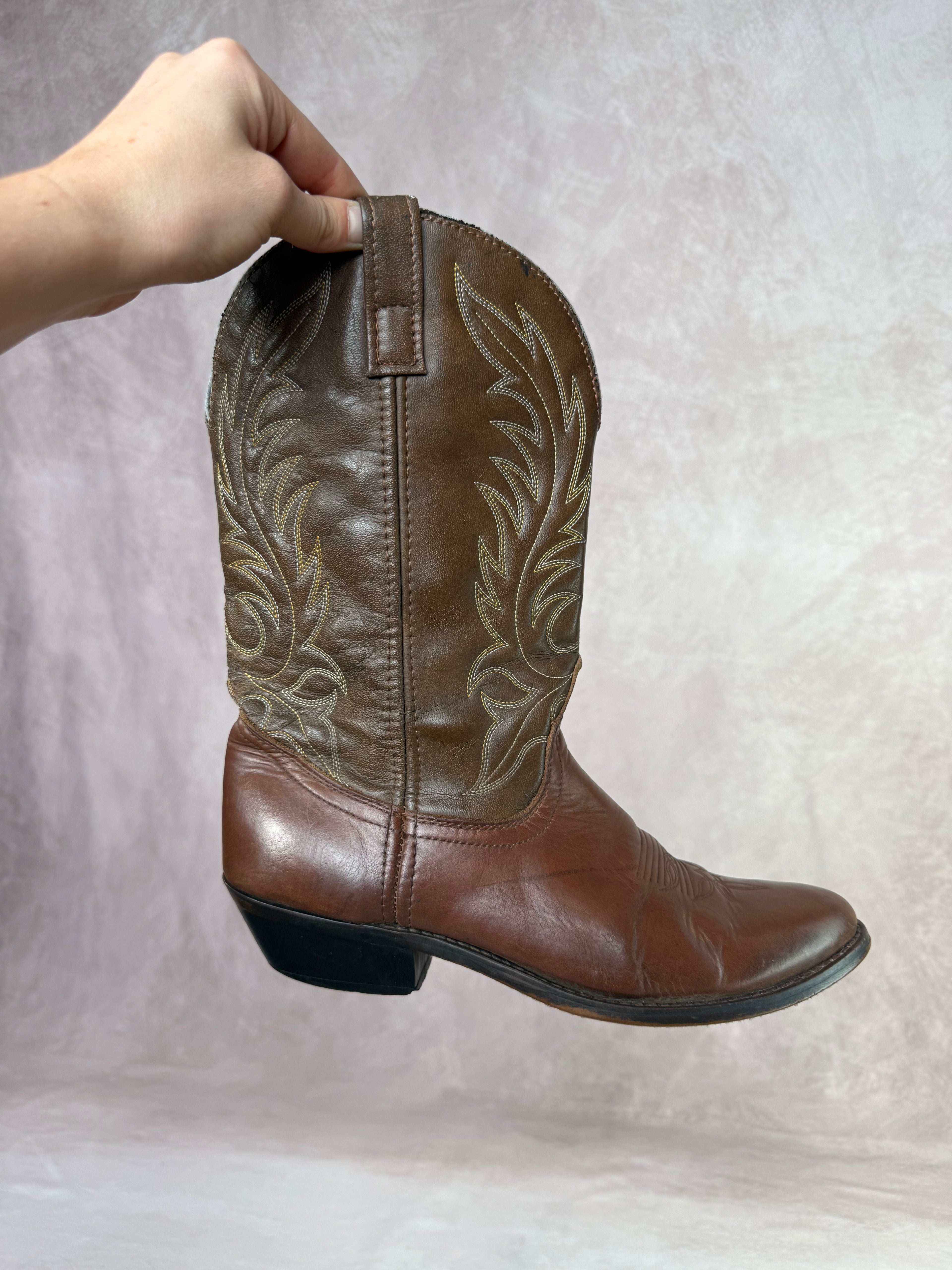 Vintage brown cowboy leather boots (UK 8)