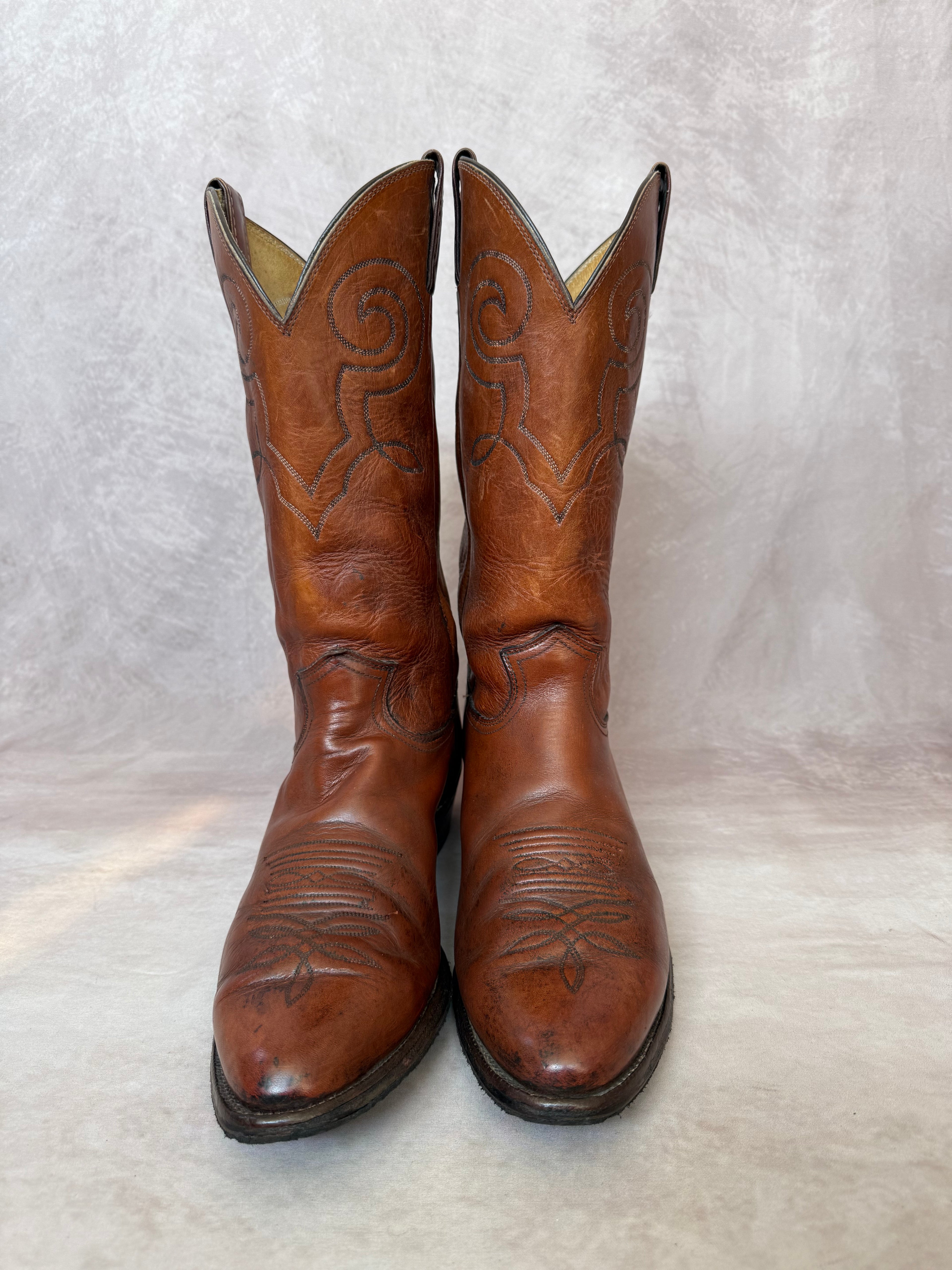Whimsical vintage brown cowboy boots (UK 8.5)