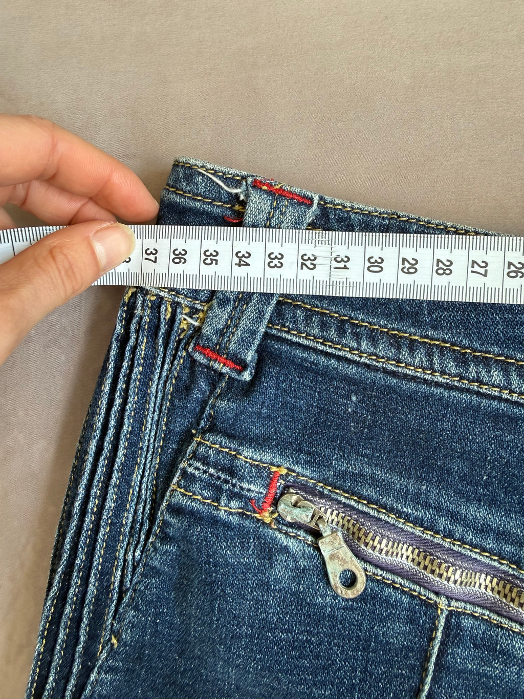 y2k 90s vintage denim mini skirt (M)