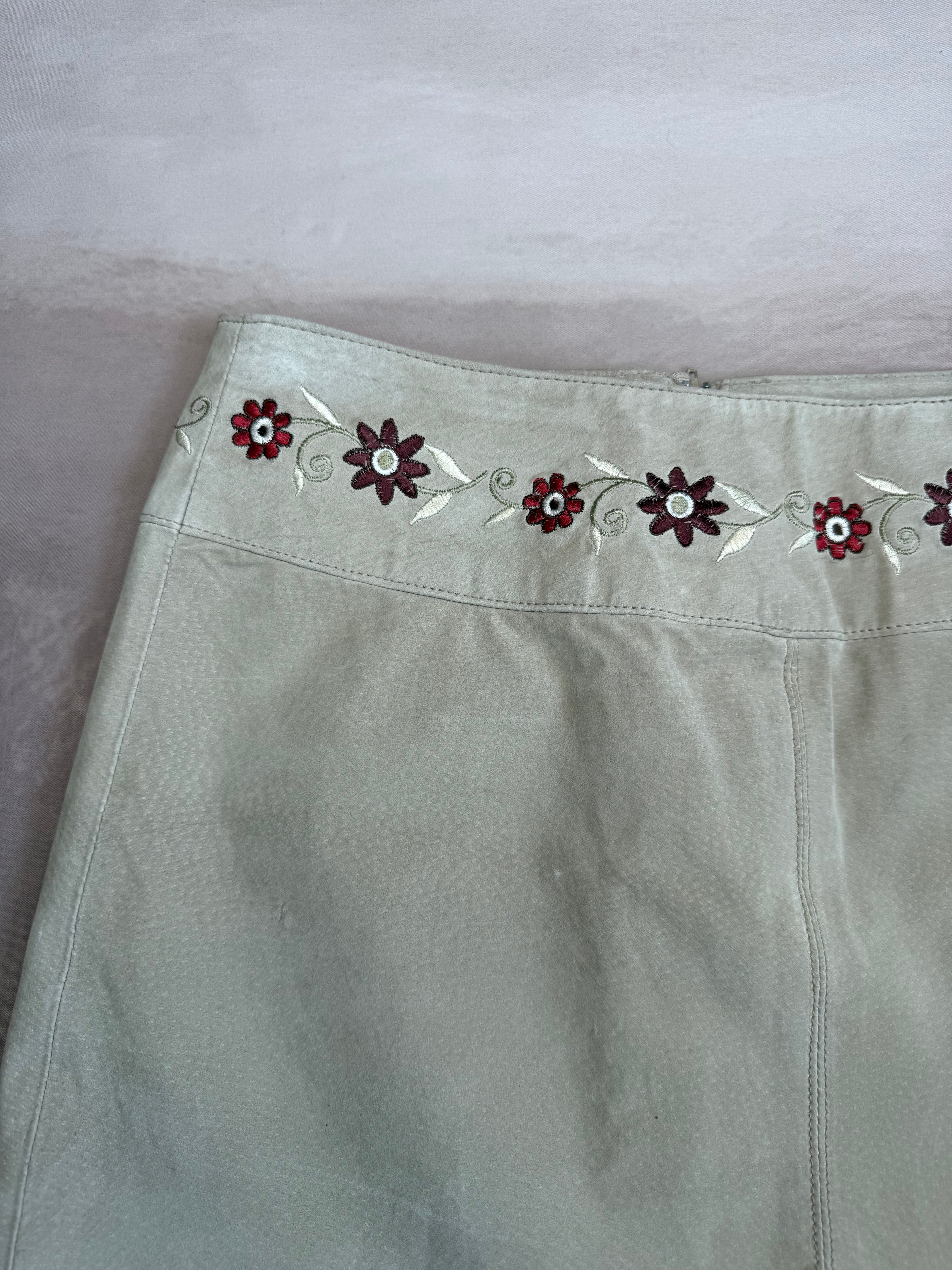 y2k 90s vintage genuine suede mini skirt (M)