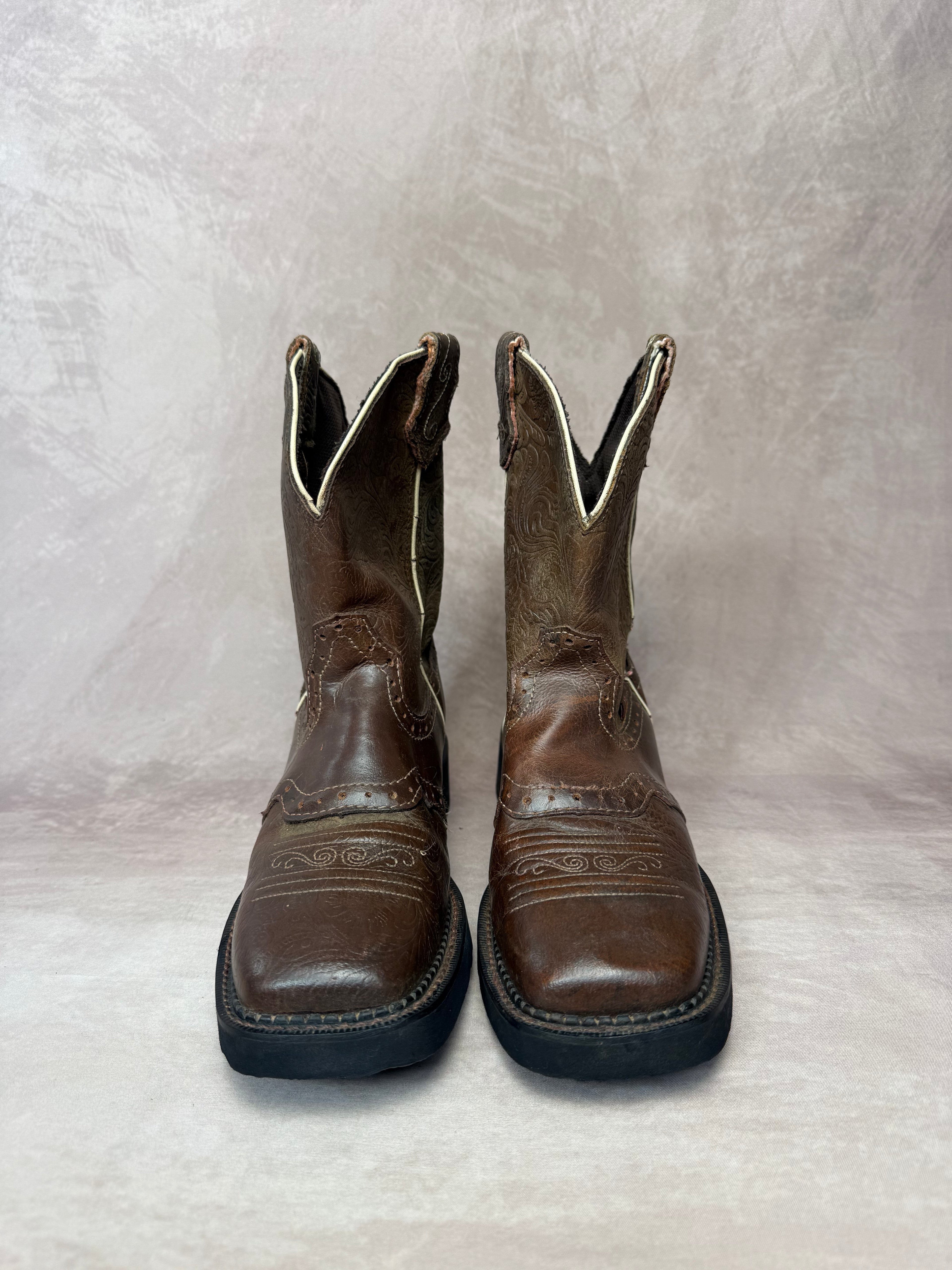 Vintage Justin Cowboy Boots (UK 6.5)