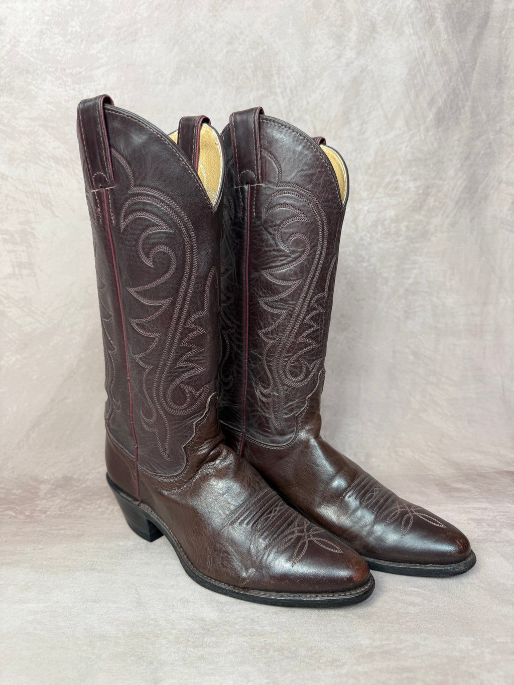 Vintage Justin Cowboy Boots (UK 7)